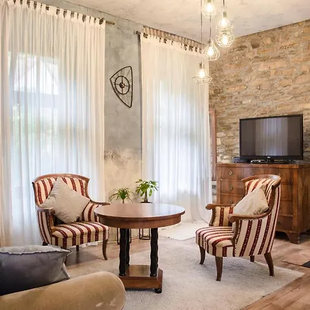 Kohaz Apartman Apartament *