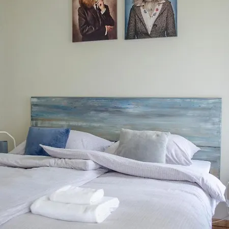 Kohaz Apartman *